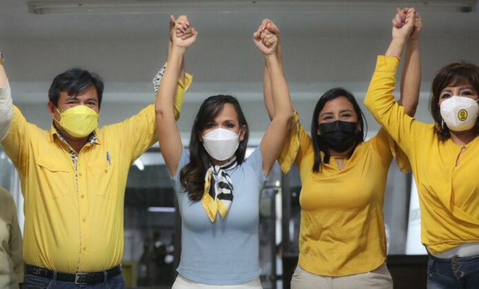 Inscribe PRD a sus candidatos en la mitad de la noche