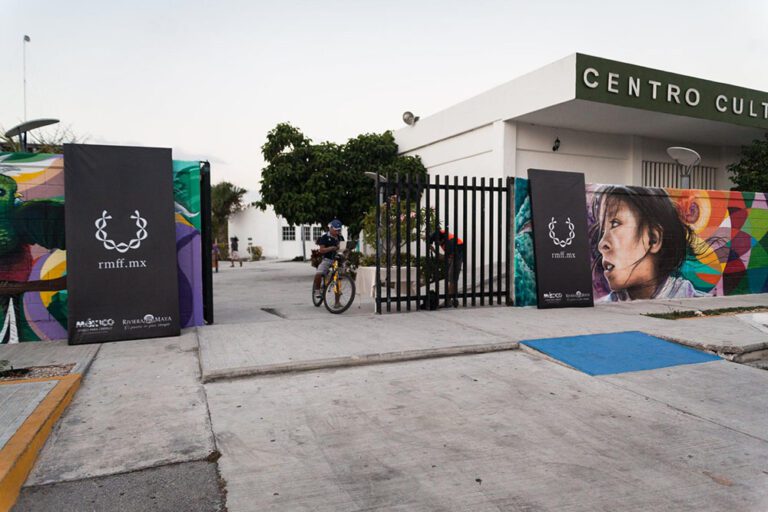 Llega Ola Cultural al "Mercadito Cristo Rey" en Solidaridad