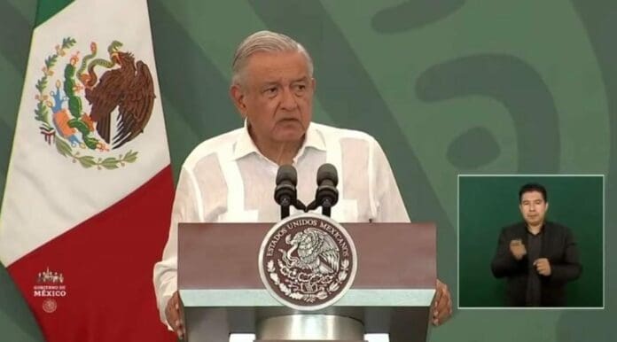 El polémico comunicado de la respuesta al Parlamento europeo por criticar la violencia contra periodistas fue escrito por AMLO y su vocero. Foto: Captura de video