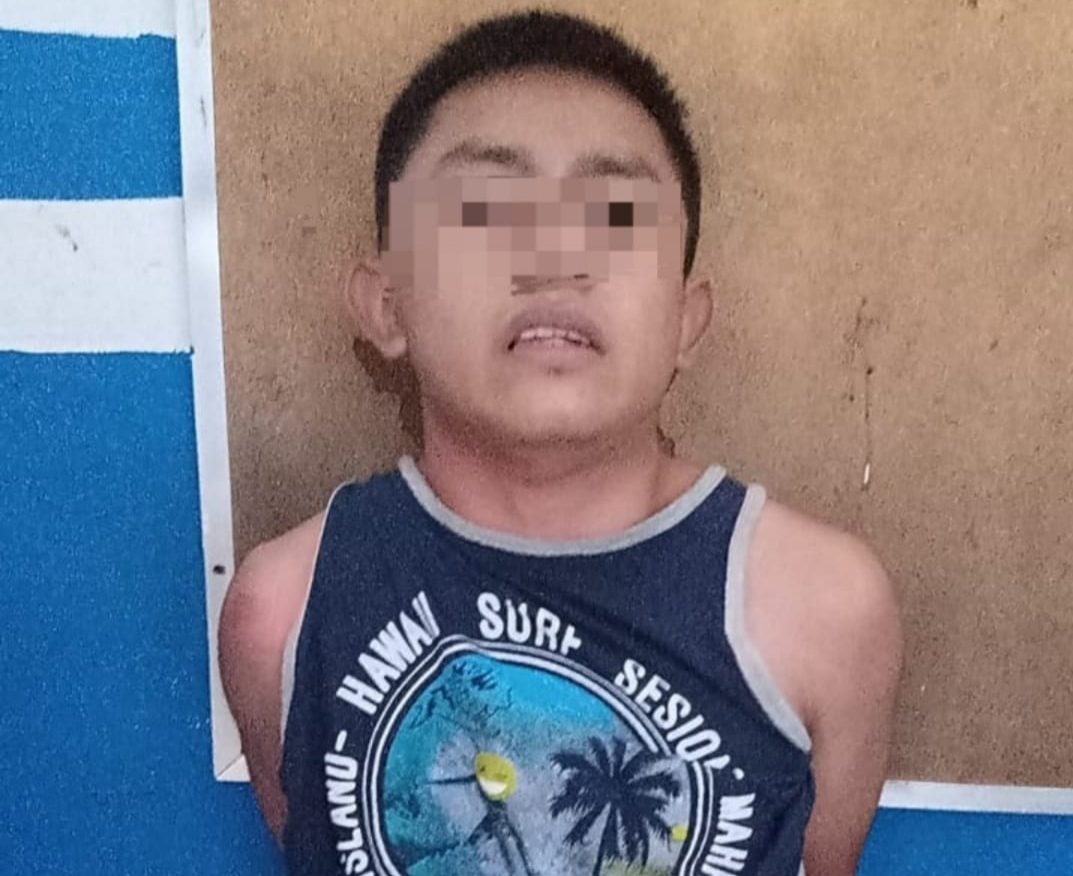 Tras persecución, aseguran a responsables de balear vivienda en Playa del Carmen