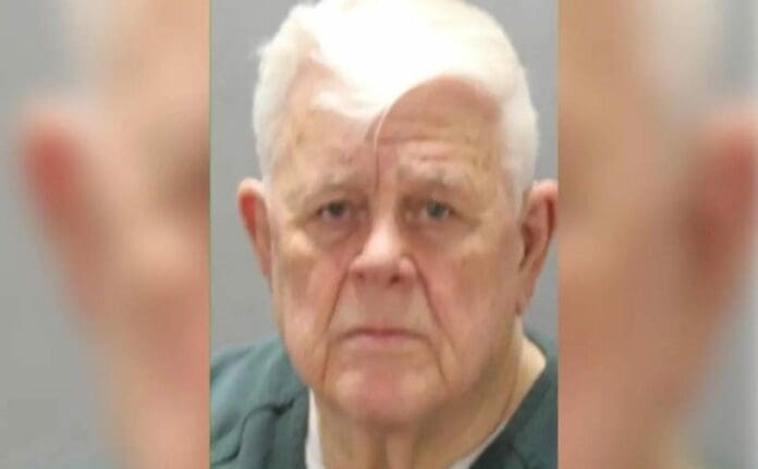 Un pastor de Florida ha sido detenido por la Policía luego de haber siso acusado de abusar de menores por al menos unos 30 años. Foto: Oficina del Sheriff de Jacksonville