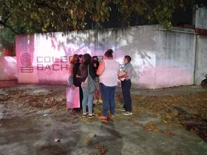 Alumnas del Cobach de Playa del Carmen denuncian acoso sexual de maestros