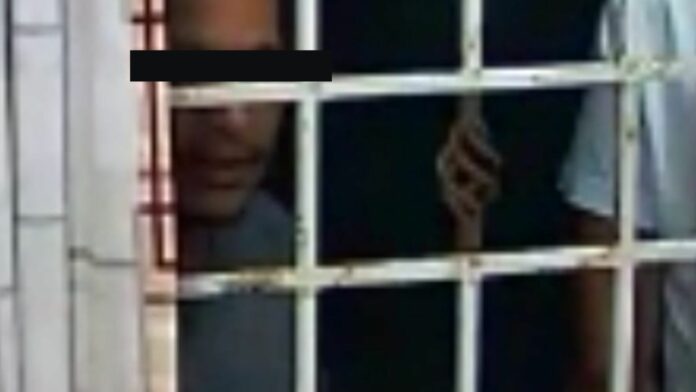 Turista chino exhibe a sujeto que lo engañó y le robó sus pertenencias en Campeche