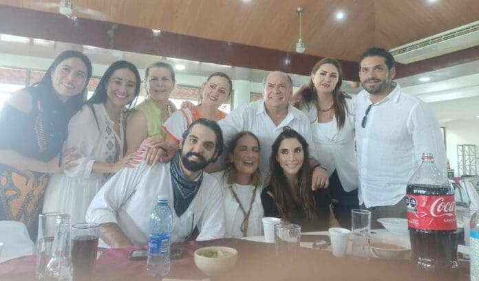 Los foros de la reforma energética se siguen haciendo por todo México; Paty Armandáriz compartió un video donde salen muchos conocidos. Foto: Twitter de Patricia Armendáriz