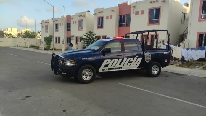 Entra sicario a una casa y dispara contra un menor de edad en Playa del Carmen