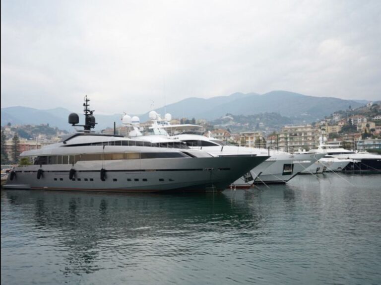 Embarga Italia villas y yates de oligarcas rusos cercanos a Putin; busca presionar a Rusia