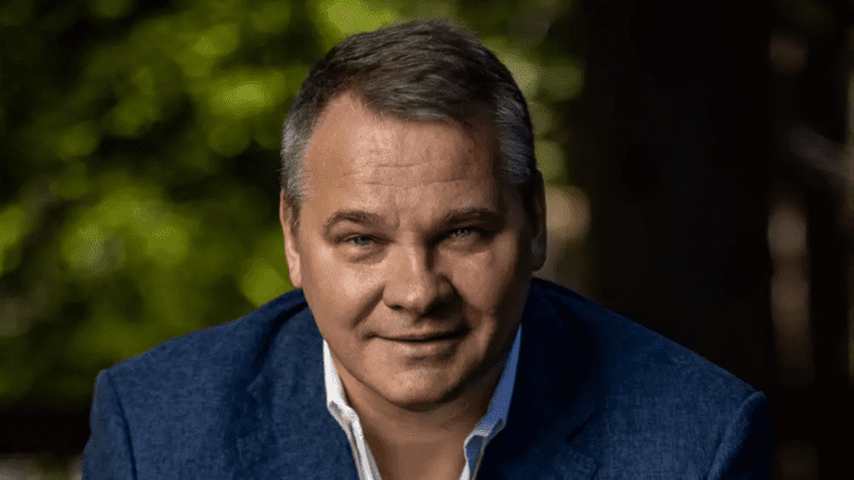 El empresario ruso que ofrece un millón de dólares por matar a Putin