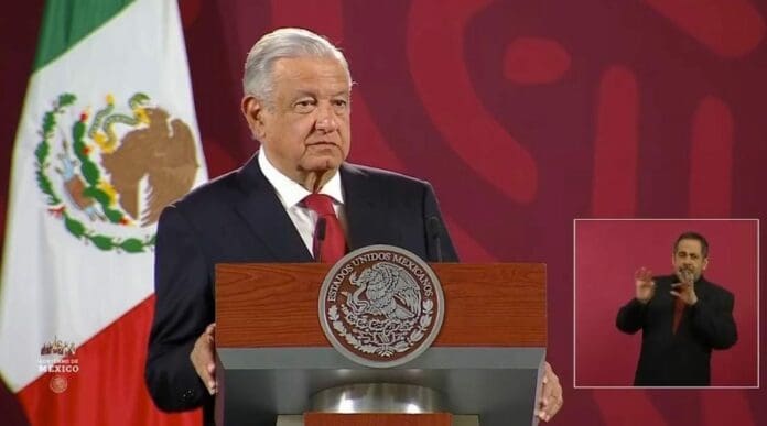 AMLO habló del ataque en Michoacán. Dijo que aún no hay cifra oficial de muertos. Y culpó a la prensa y a sus opositores de desinformar. Foto: Captura de video