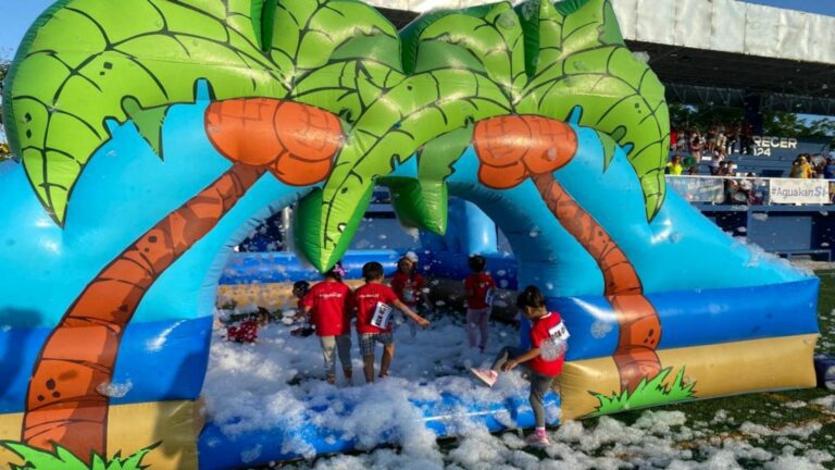 Realiza Aguakan “Carrera KIDS” en Playa del Carmen