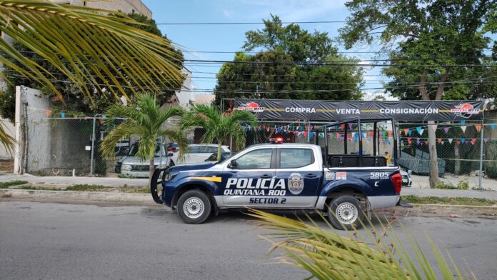 Asesinan a un hombre en un local de carros usados en Cancún