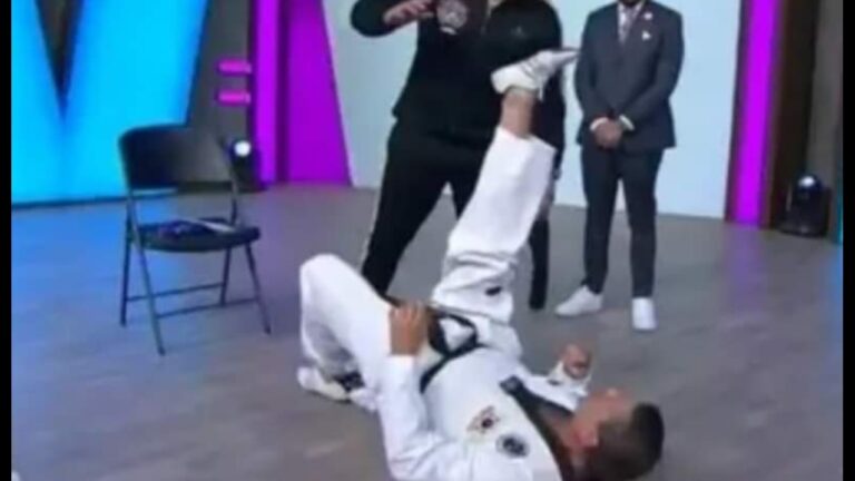 Alfredo Adame planea patentar las “patadas de bicicleta”