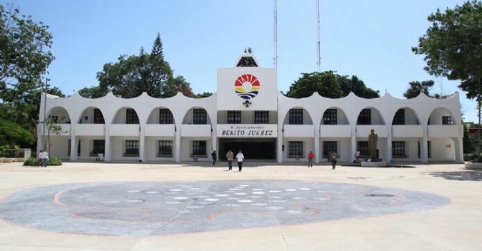 Imparten diferentes cursos de interés general en Cancún