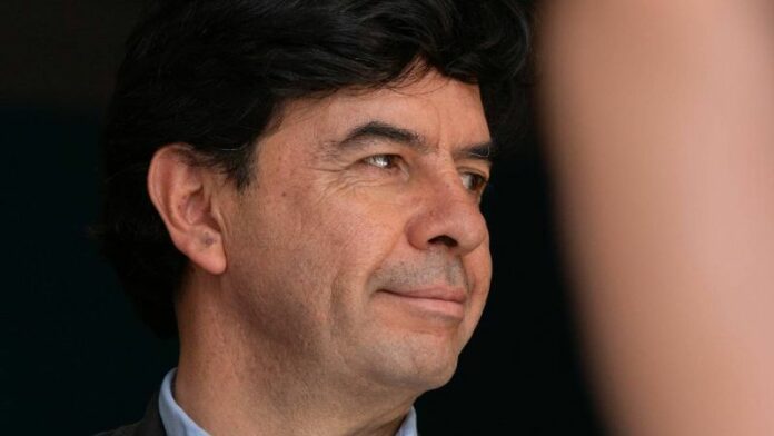 Ramírez Cuevas afirma que no votar por por la reforma eléctrica es traición a la patria