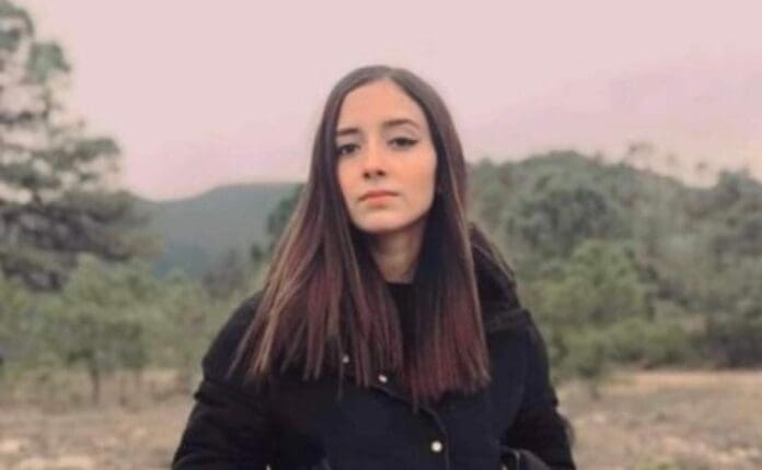 Debanhi fue a una fiesta con sus amigas, pero no se regresó con ellas. Se le vio por última vez joven sola en la carretera. Foto: Redes sociales