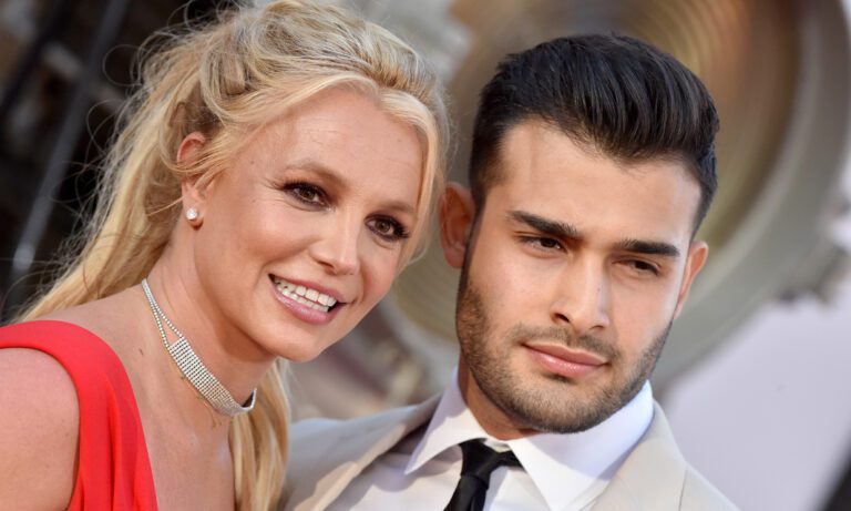 Britney Spears confirma embarazo