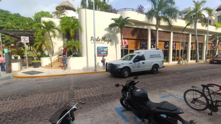 Fallece persona por aparente sobredosis en un condominio del centro de Playa del Carmen