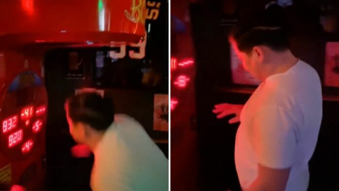 VIDEO: Hombre se lesiona un dedo gravemente tras golpear un juego y se hace viral