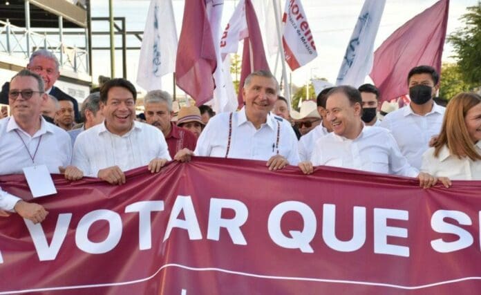 Adán Augusto, Mario Delgado y otros morenistas y funcionarios de la 4T andan promoviendo la revocación de mandato. Foto: Redes de Alfonso Durazo
