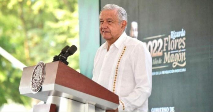 AMLO minimizó el que hubiera un retén de sujetos armados que interrogó a periodistas en Sinaloa en el marco de su gira en ese estado. Foto: Cuartoscuro