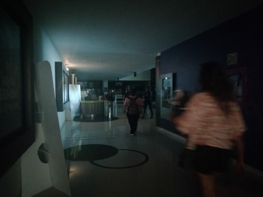 Así lucía Plaza Las Américas de Cancún con los apagones