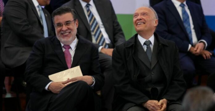 Abogados ligados a Julio Scherer denuncian penalmente a Gertz Manero