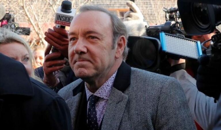 Kevin Spacey es acusado por tres hombres de agresión sexual