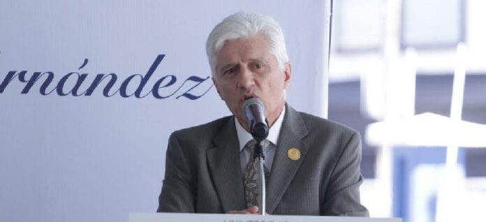 Señalan al Dr. Macías por estigmatizar a comunidad LGBT en tuit sobre viruela del mono