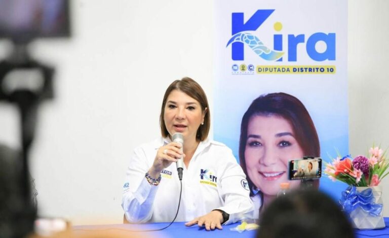 Con la elección cada vez más cerca, Kira Iris ha invitado a la gente de Playa del Carmen a aplicar el voto útil a favor de su proyecto. Foto: Campaña de Kira Iris