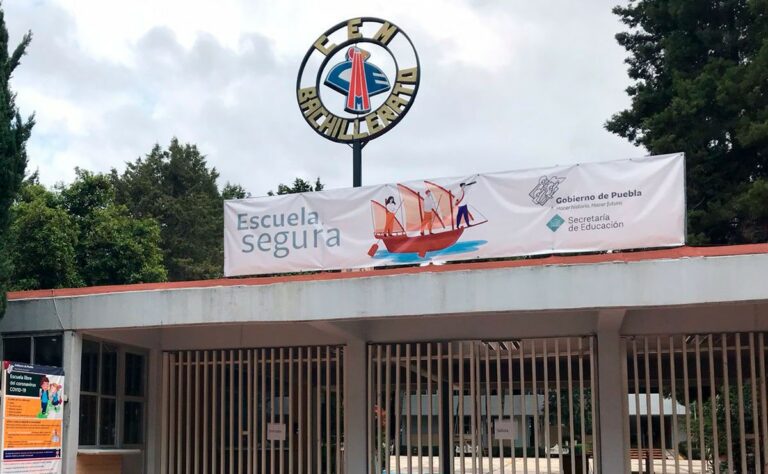 SEP cita a padres de familia por brownies “mágicos” del Centro Escolar Morelos