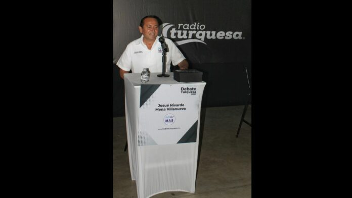 Contundente participación de Nivardo Mena en debate ciudadano