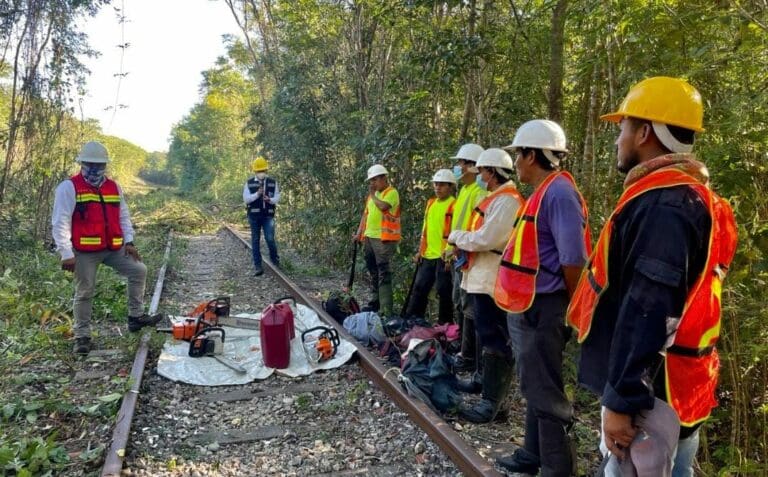Tras todos los ajustes y el alza en los costos, más de 100 funcionarios han renunciado al proyecto del Tren Maya en 2022. Foto: Redes del Tren Maya