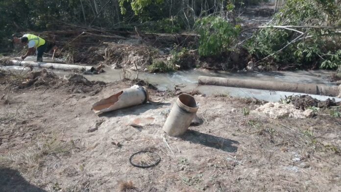 Golpea constructora ICA línea principal de conducción de agua potable, brigadas de Aguakan acuden a su atención