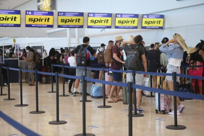 Continúa la recuperación. El aeropuerto de Cancún registra un mayor flujo de pasajeros respecto a 2019, es decir, antes de la pandemia.
