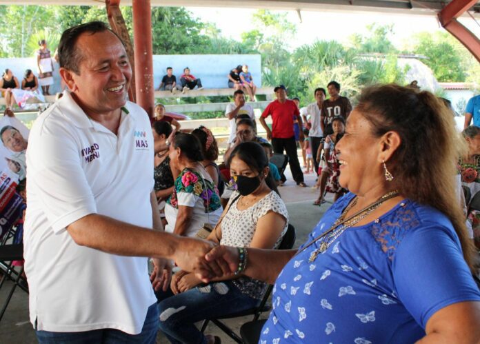 Revela Nivardo Mena que fue el único candidato que ayudó en Pandemia