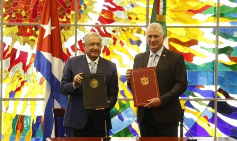 AMLO se reunió con el presidente de Cuba; suscribieron varios acuerdos; además el mexicano se comprometió a interceder por el bloqueo. Foto: Gobierno de Cuba