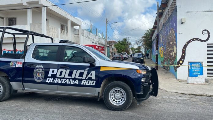 Detienen a dos, luego de enfrentamiento a balazos con policías en Cancún