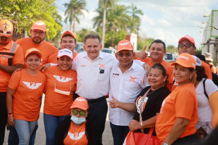 Se compromete Dr. Pech a abrir un hospital de especialidades en José María Morelos