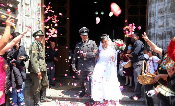 “Quien llegue vestido de nazi a Tlaxcala será recibido a huevazos” senador de Morena