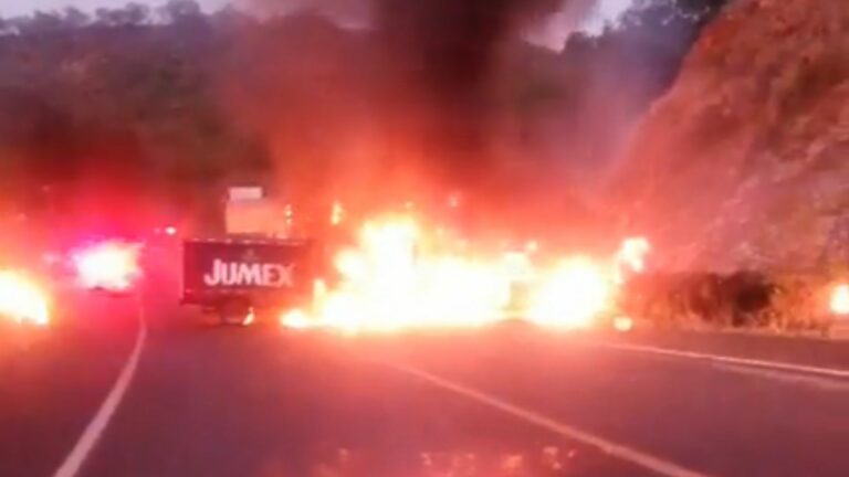 VIDEO: Comando armado ataca una oficina de la Fiscalía de Edomex