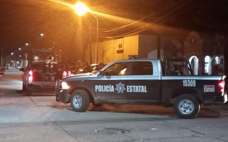 Sicarios roban patrullas a policías en Sonora
