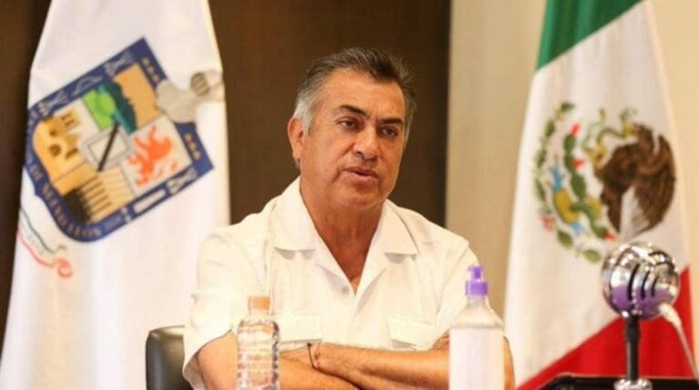 "El Bronco", el ex gobernador de Nuevo León fue internado en un hospital; presenta hemorragia interna; podría ser cáncer o una úlcera. Foto: Redes sociales