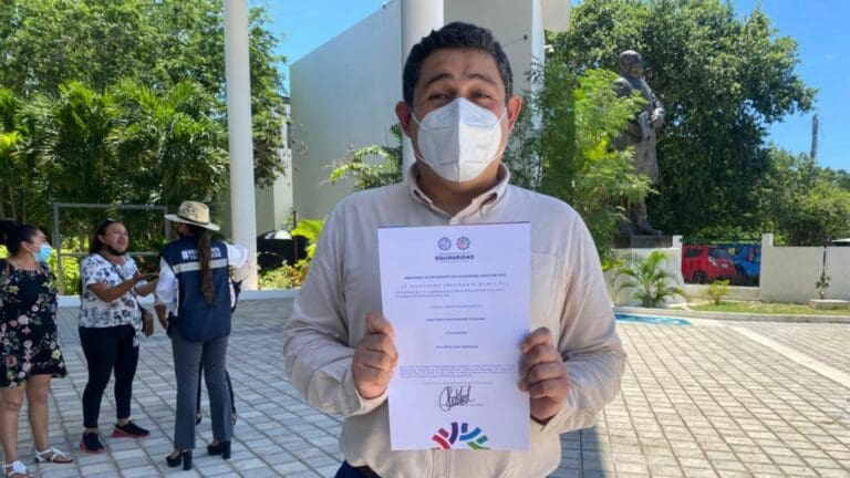 Regularización de comercios informales en Playa del Carmen ayudó a obtener superávit en la Ley de Ingresos