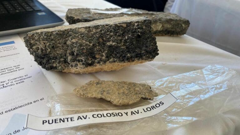 Asfalto de Playa del Carmen tenía solamente dos centímetros de grosor; debe ser de siete