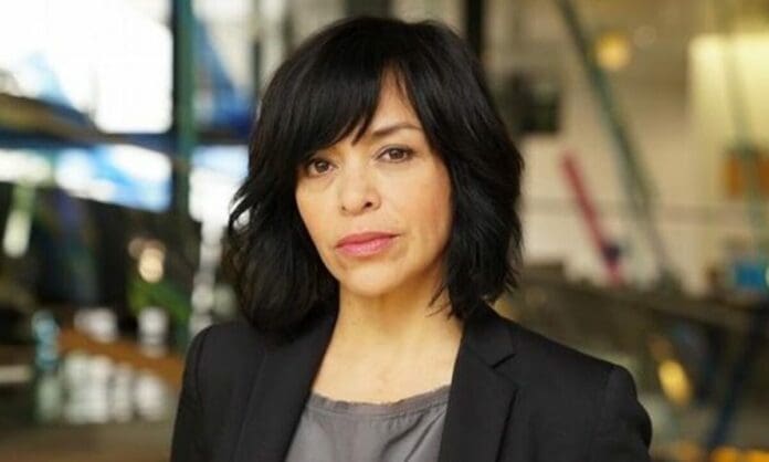 Exhiben a Anabel Hernández en redes por sus 