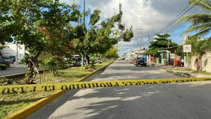 Balean a dos hombres en un lavadero de coches en Cancún