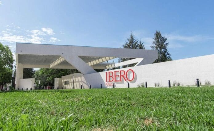 Desde temprano se reportó una amenaza de bomba en la Universidad Iberoamericana Puebla; al final se trató de una falsa alarma.