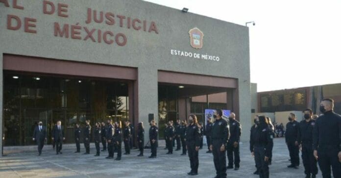 La Fiscalía del Edomex dio por muerto a un desaparecido, hasta entregó los restos a la familia. Le dieron sepultura y demás. Y resultó que seguía con vida.