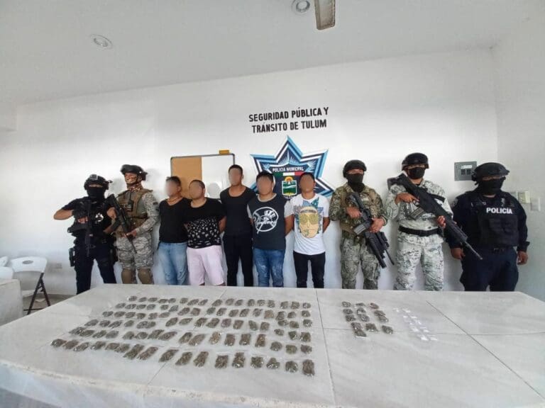 Detienen a cinco sujetos en posesión de droga en Tulum