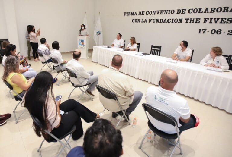 FIRMA GOBIERNO DE PUERTO MORELOS CONVENIO DE COLABORACIÓN CON LA FUNDACIÓN THE FIVES