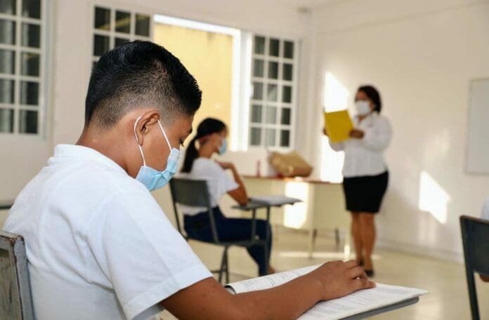 Contabilizan escuelas públicas de Cancún 12 contagios de Covid-19 confirmados